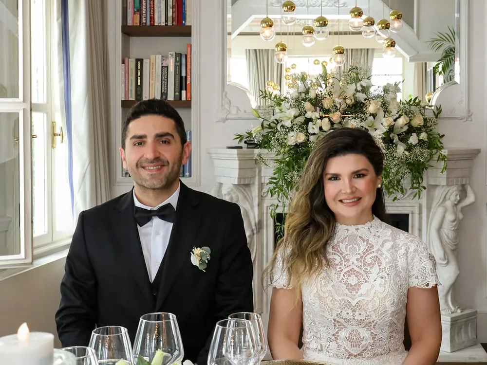Nikah masasında gelin ve damat